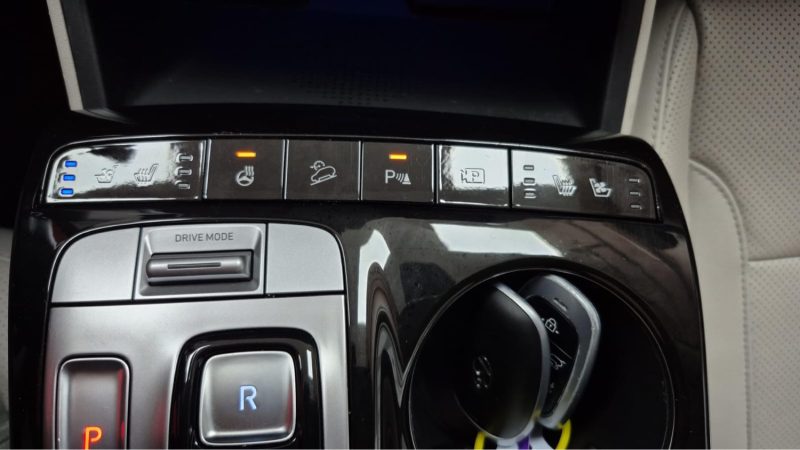 HYUNDAI TUCSON 1.6 SUV HYBRIDE ESSENCE 230cv EXECUTIVE TOIT PANORAMIQUE/1 ERE MAIN/TVA RECUPERABLE