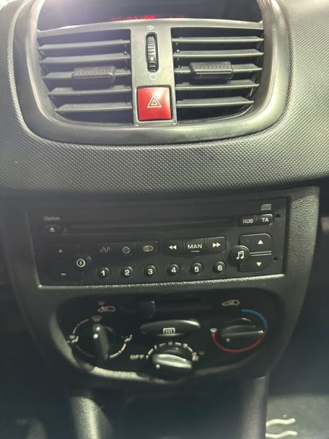 PEUGEOT 206+1.4 HDI ECO 70 CV 2011