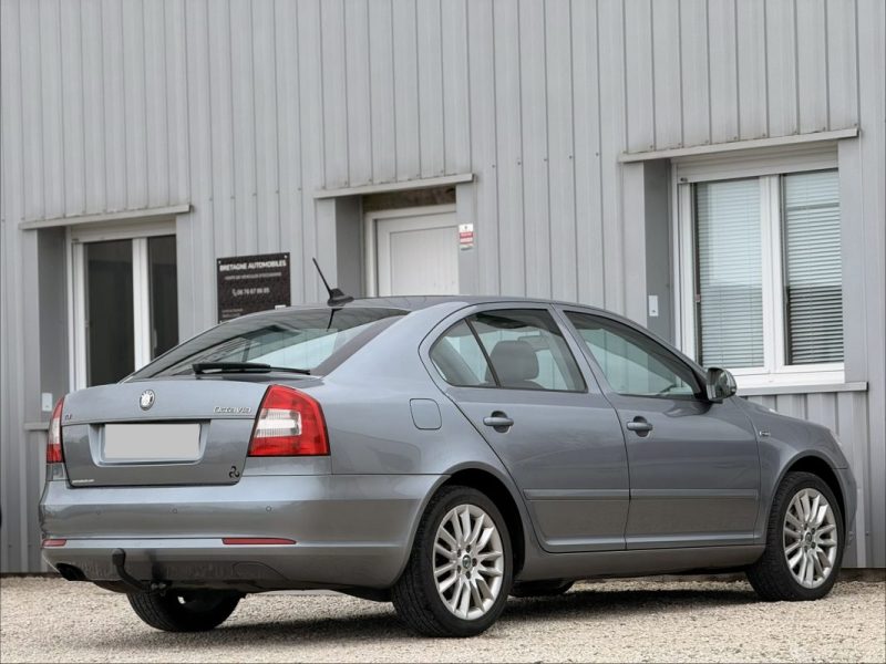 SKODA OCTAVIA 2 2.0 TDI 140CV ELEGANCE DSG 2011 252000KM 