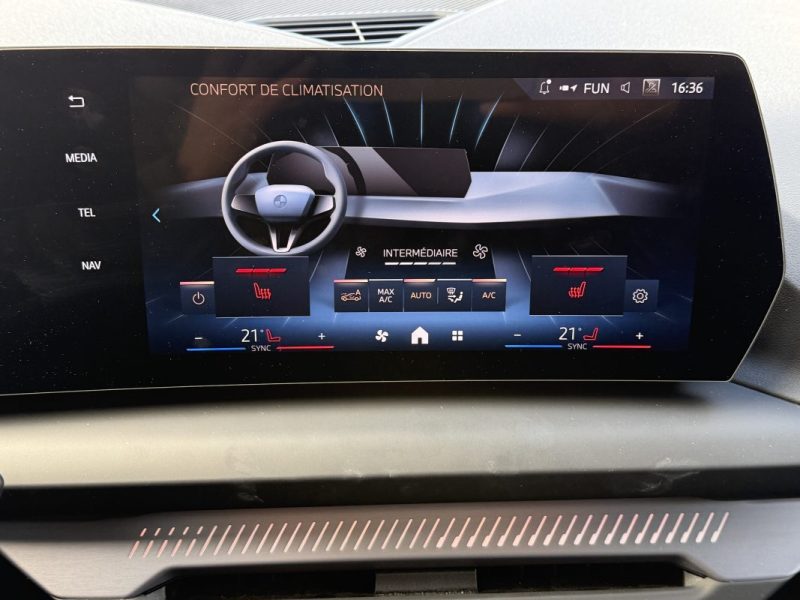 B.M.W. SERIE 1 120A 170CH DKG7 M SPORT DESIGN 1 ERE MAIN GARANTIE 6 MOIS  2024