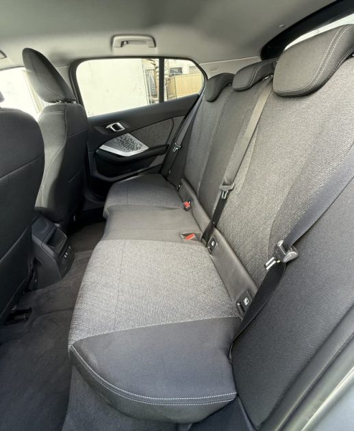 B.M.W. SERIE 1 120A 170CH DKG7 M SPORT DESIGN 1 ERE MAIN GARANTIE 6 MOIS  2024