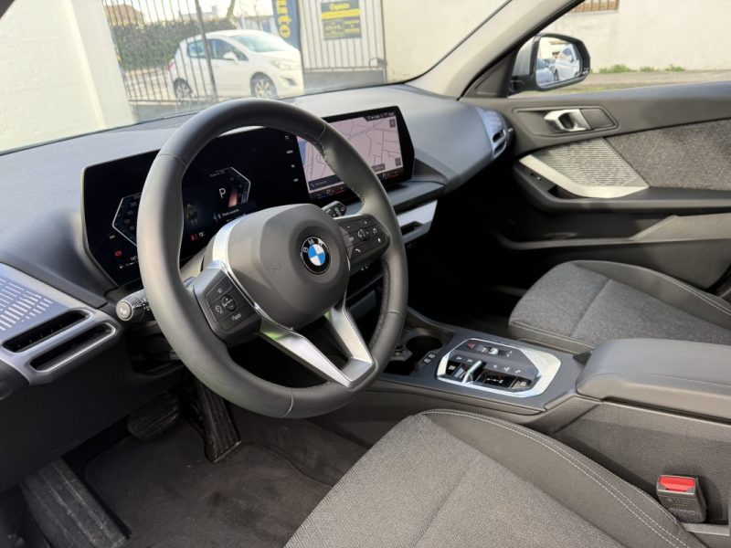 B.M.W. SERIE 1 120A 170CH DKG7 M SPORT DESIGN 1 ERE MAIN GARANTIE 6 MOIS  2024