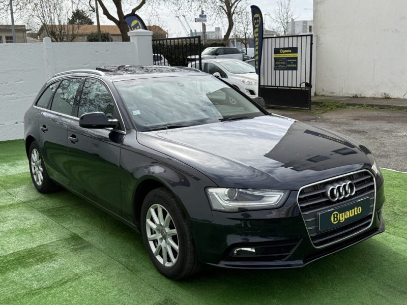 AUDI A4 AVANT 2.0 TDI 150 CV AMBITION  TOIT OUVRANT ATTELLAGE GRANTIE 6 MOIS 