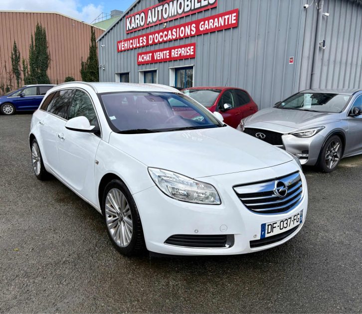 OPEL INSIGNIA 