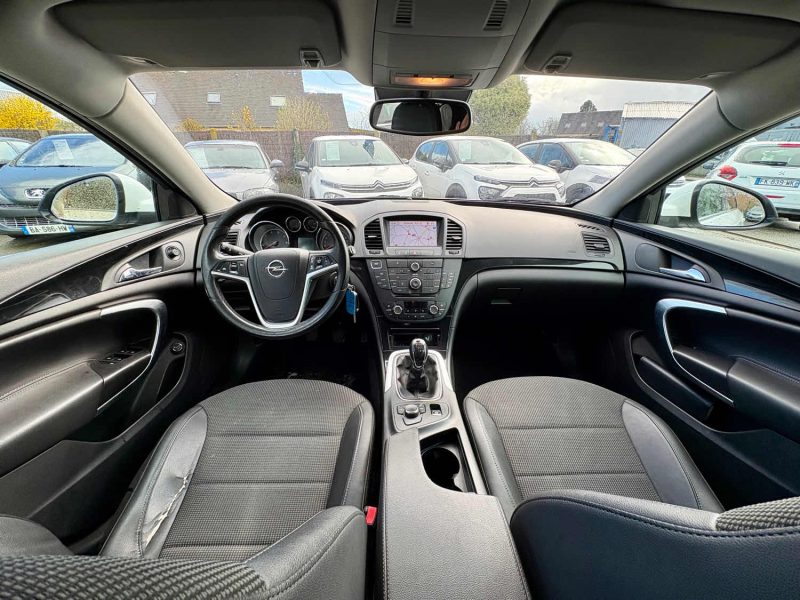 OPEL INSIGNIA 