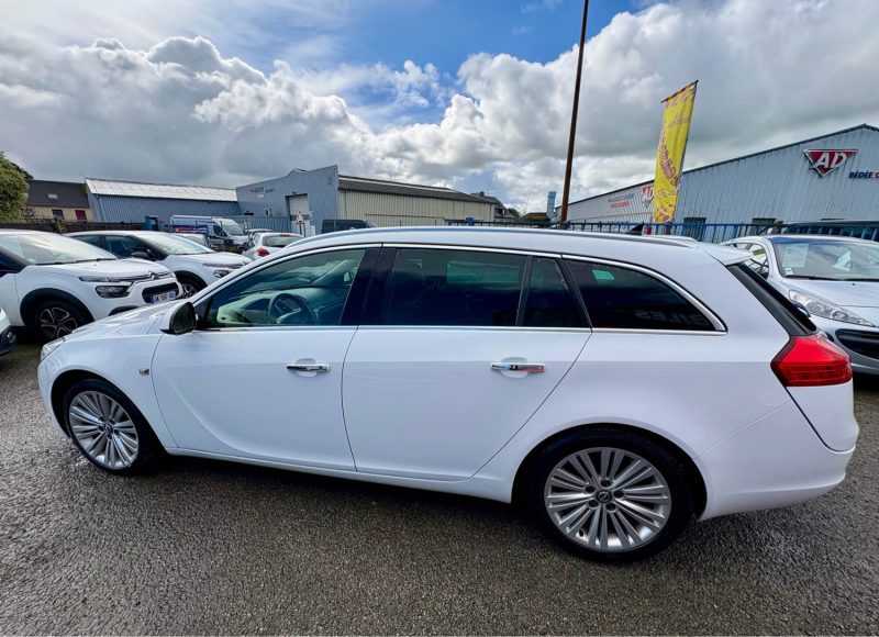 OPEL INSIGNIA 