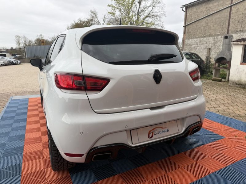 RENAULT CLIO IV 1.6 T 200CH RS EDC 2014