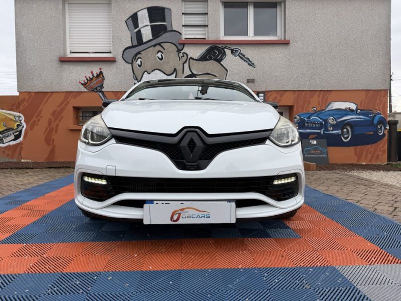 RENAULT CLIO IV 1.6 T 200CH RS EDC 2014