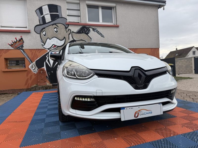 RENAULT CLIO IV 1.6 T 200CH RS EDC 2014