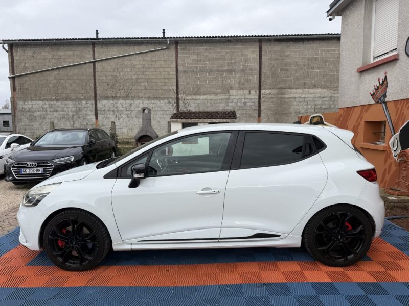 RENAULT CLIO IV 1.6 T 200CH RS EDC 2014
