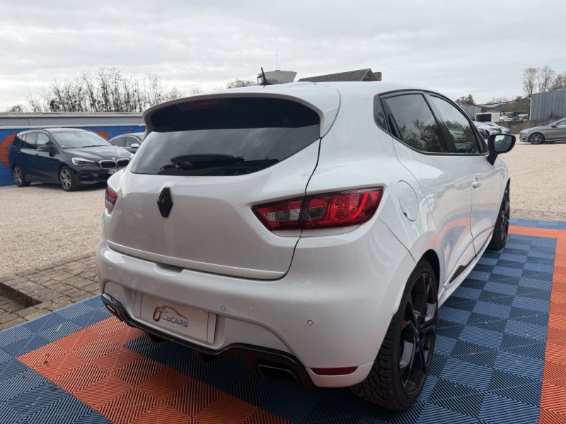 RENAULT CLIO IV 1.6 T 200CH RS EDC 2014