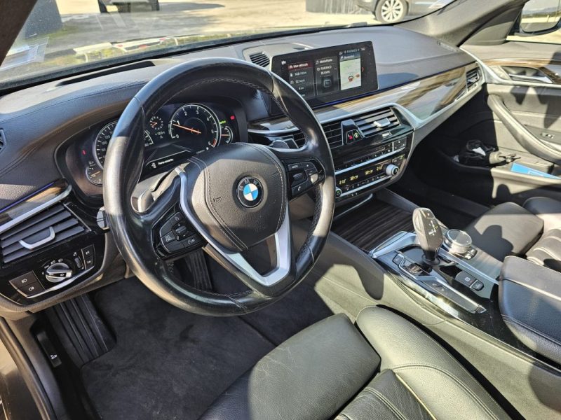 B.M.W. SERIE 5 520DA 190CH Xdrive /Full entretien BMW/Garantie 12 mois