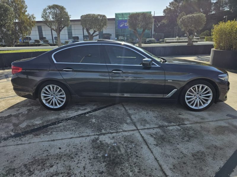 B.M.W. SERIE 5 520DA 190CH Xdrive /Full entretien BMW/Garantie 12 mois