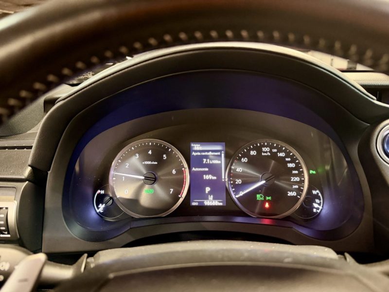 LEXUS RC300H 2.5i HYBRIDE EXECUTIVE