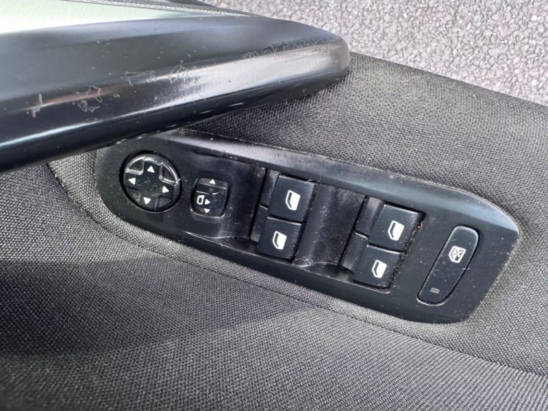 PEUGEOT  308 SW  1.6 HDI 100CV 