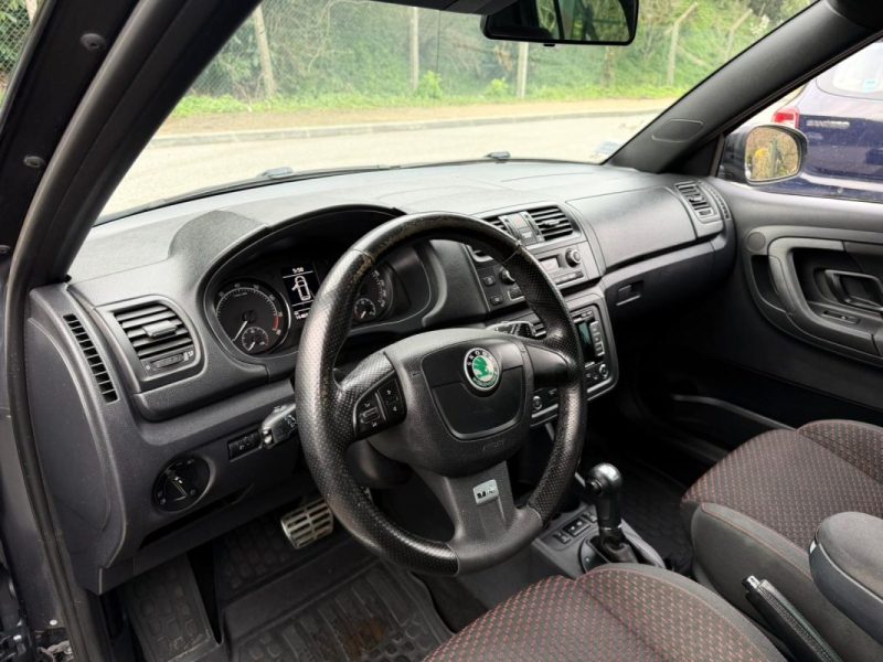 SKODA FABIA 1.4 TSI 180 RS DSG 