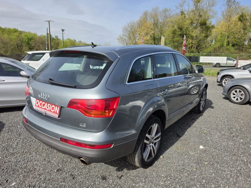AUDI Q7 4.2 V8 FSI QUATTRO 2007 - 122738 KM