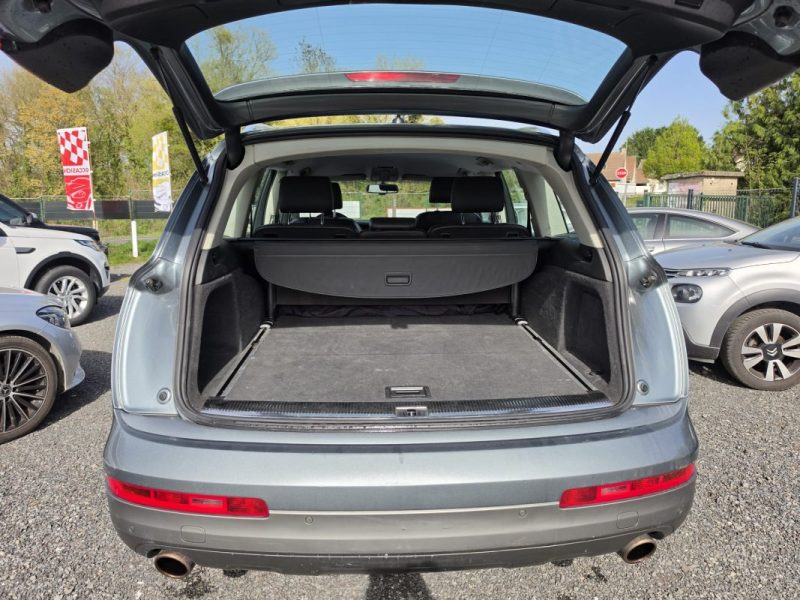 AUDI Q7 4.2 V8 FSI QUATTRO 2007 - 122738 KM