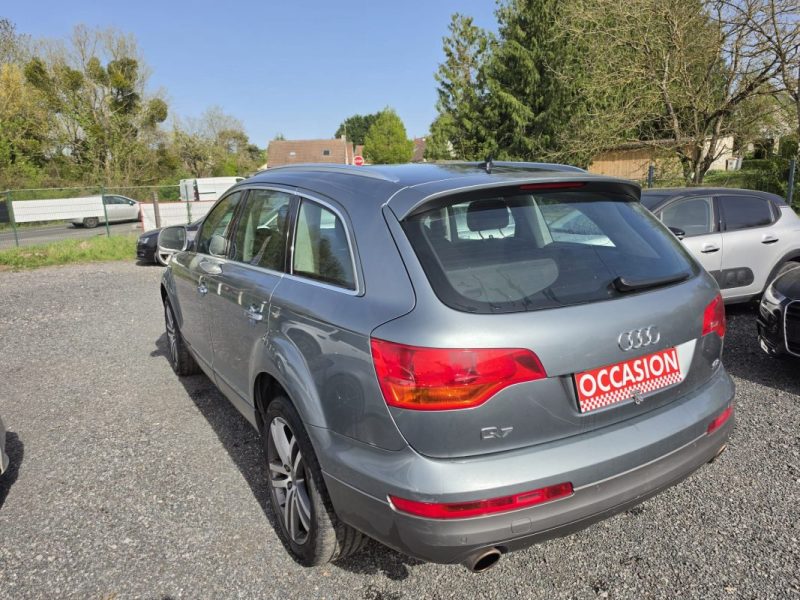 AUDI Q7 4.2 V8 FSI QUATTRO 2007 - 122738 KM