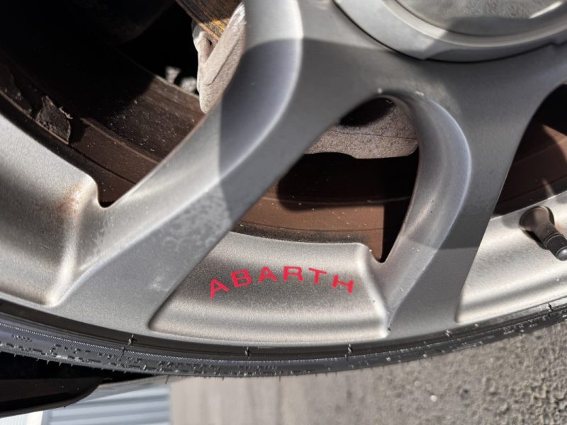 ABARTH ABARTH 500C 1.4 TURBO 16V T-JET 140 CH MTA, 1.4 ABARTH 2011
