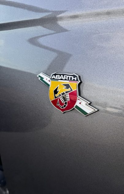 ABARTH ABARTH 500C 1.4 TURBO 16V T-JET 140 CH MTA, 1.4 ABARTH 2011