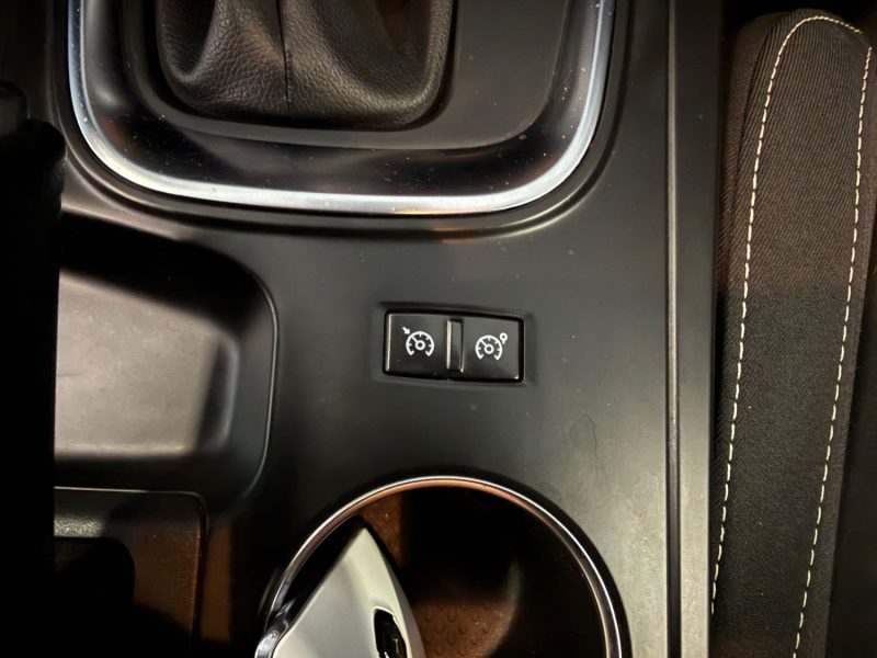 RENAULT Megane IV Grandtour 1.5 Blue dCi 115 ch Business EDC Boite Auto