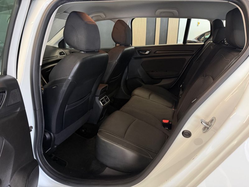 RENAULT Megane IV Grandtour 1.5 Blue dCi 115 ch Business EDC Boite Auto