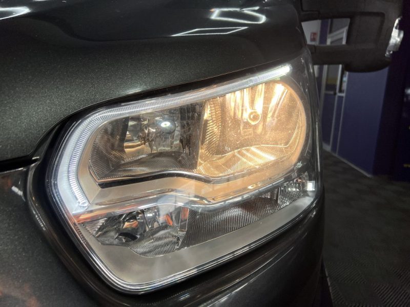 Ford Transit Benne 2.0 TDCI 170ch Boite automatique | 156 500 KM | Carplay | Sièges chauffants