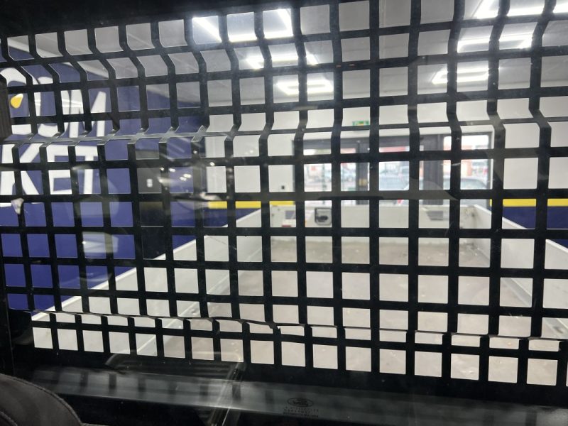 Ford Transit Benne 2.0 TDCI 170ch Boite automatique | 156 500 KM | Carplay | Sièges chauffants