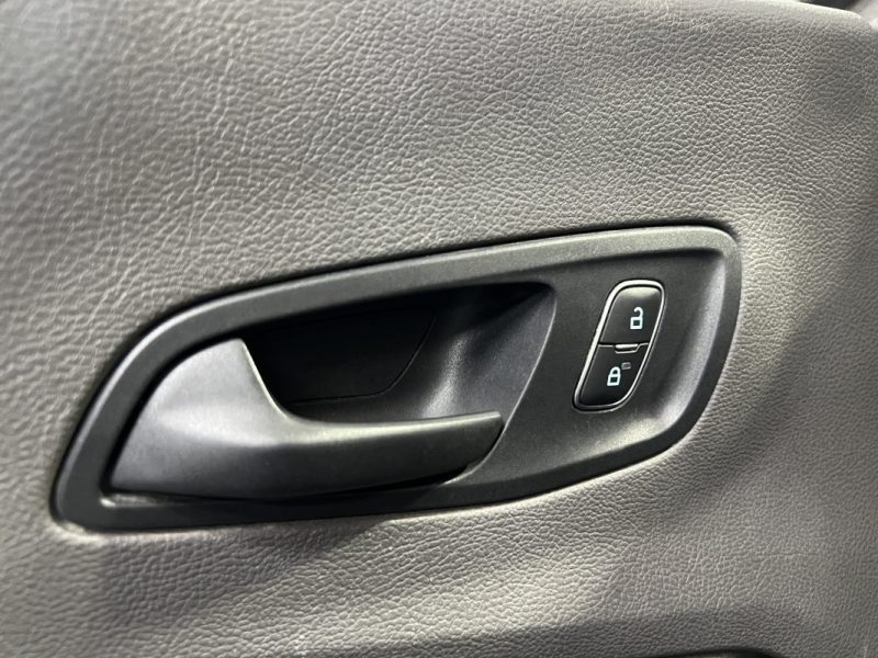 Ford Transit Benne 2.0 TDCI 170ch Boite automatique | 156 500 KM | Carplay | Sièges chauffants