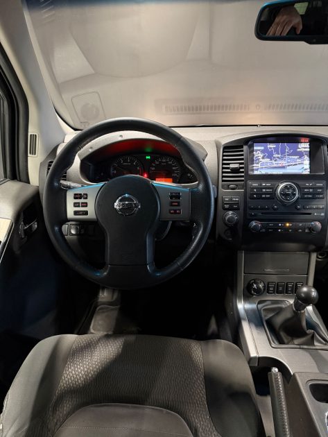 NISSAN NAVARA PICK-UP 2.5 DCI DOUBLE CAB SE 4X4 2010