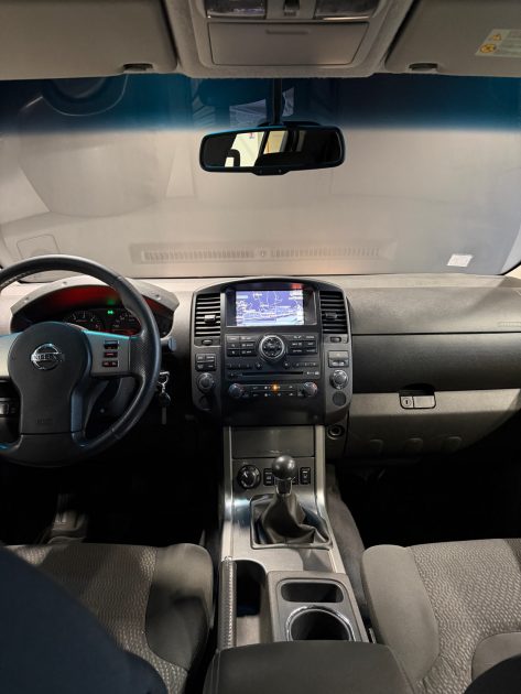 NISSAN NAVARA PICK-UP 2.5 DCI DOUBLE CAB SE 4X4 2010