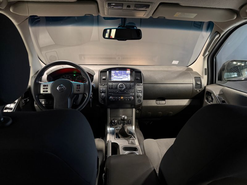 NISSAN NAVARA PICK-UP 2.5 DCI DOUBLE CAB SE 4X4 2010