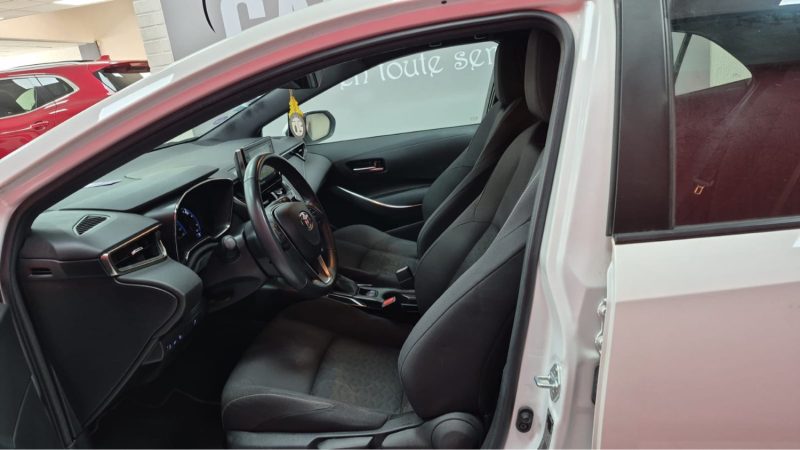 TOYOTA COROLLA BERLINE 122cv DYNAMIC BUSINESS/1 ERE MAIN/TVA RECUPERABLE