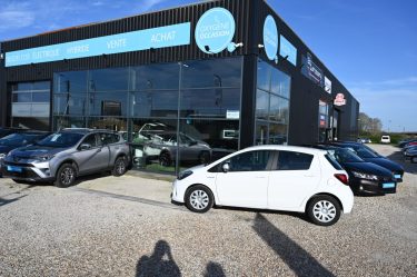 TOYOTA YARIS HSD 100H DYNAMIC 2016