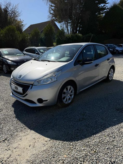 PEUGEOT 208 II 1.4 HDI 68 TVA RECUPERABLE 2 PLACES 
