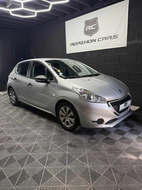PEUGEOT 208 II 1.4 HDI 68 TVA RECUPERABLE 2 PLACES 