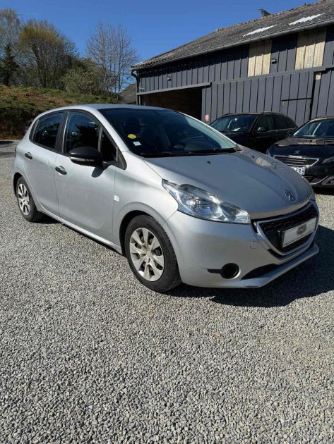PEUGEOT 208 II 1.4 HDI 68 TVA RECUPERABLE 2 PLACES 