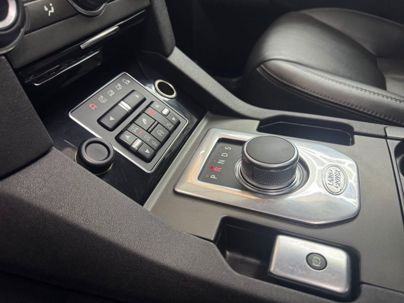 LAND ROVER DISCOVERY 3.0 SDV6 258ch HSE FULL 7 PLACES GARANTIE 12 MOIS HISTORIQUE COMPLET 