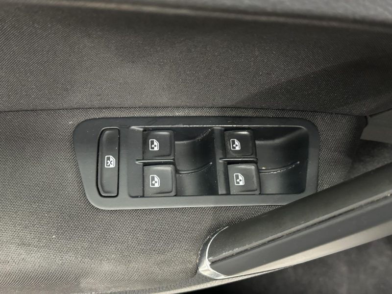VOLKSWAGEN GOLF VII 1.5 TSI EVO 130CH CONNECT DSG7 - Excellent état - Garantie 6 mois - 