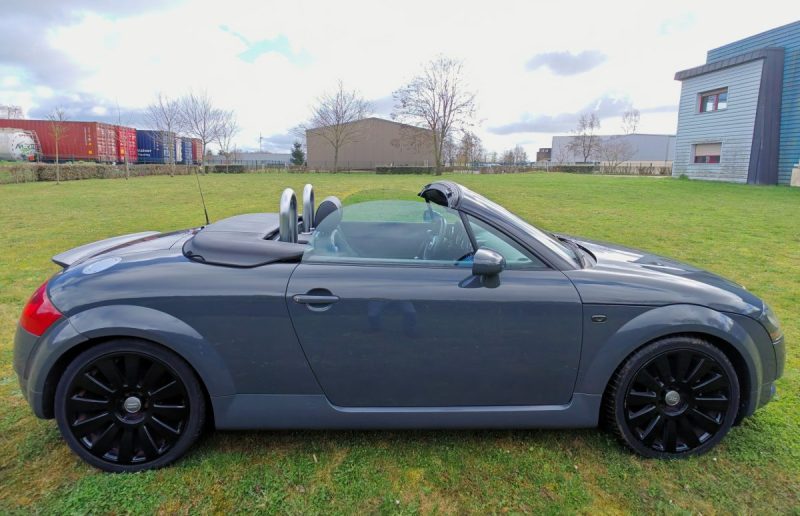 AUDI  TT  1.8T ROADSTER 