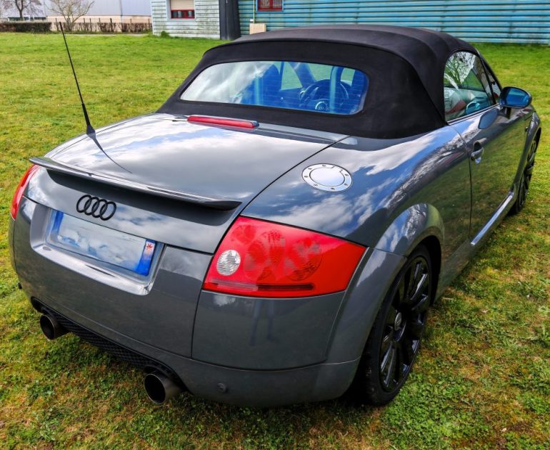 AUDI  TT  1.8T ROADSTER 