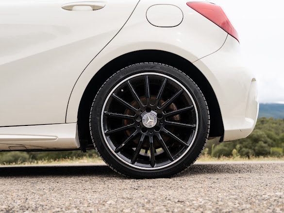 MERCEDES CLASSE A180D PACK AMG /TOIT OUVRANTT/SIEGE ELECTRIQUE/