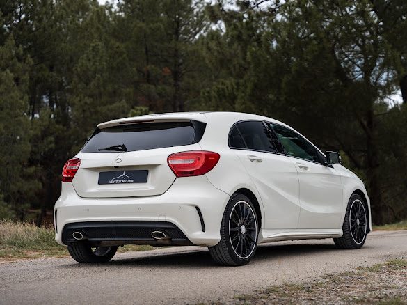 MERCEDES CLASSE A180D PACK AMG /TOIT OUVRANTT/SIEGE ELECTRIQUE/