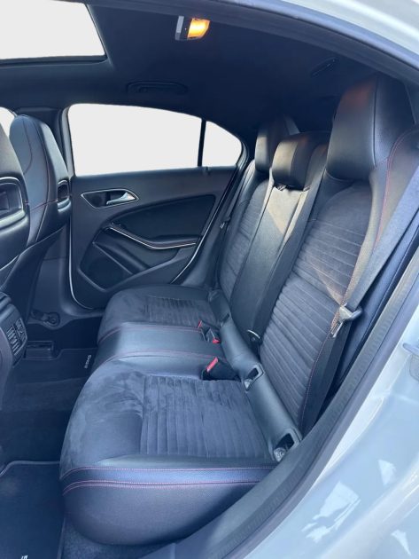 MERCEDES CLASSE A180D PACK AMG /TOIT OUVRANTT/SIEGE ELECTRIQUE/