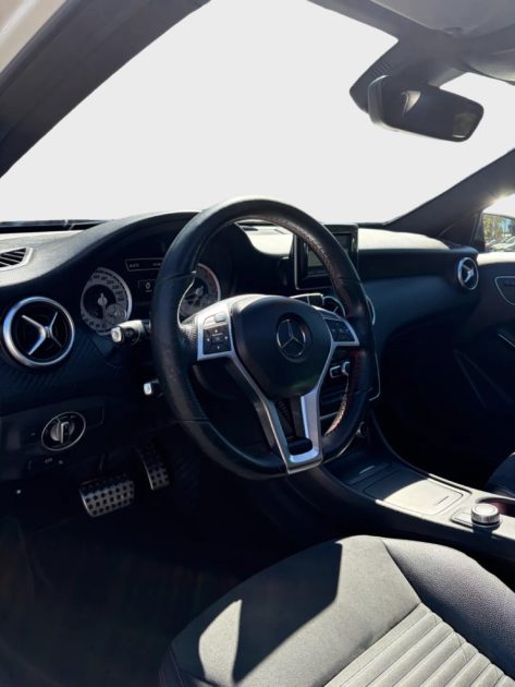 MERCEDES CLASSE A180D PACK AMG 2015