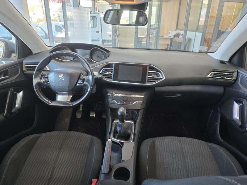 PEUGEOT 308 II 1.6 HDI FAP 92CH BUSINESS PACK 5P 2014 239000