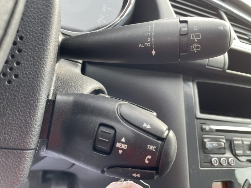 PEUGEOT 3008 1.6 VTI 120CV    GARANTIE 3/12 MOIS 2011