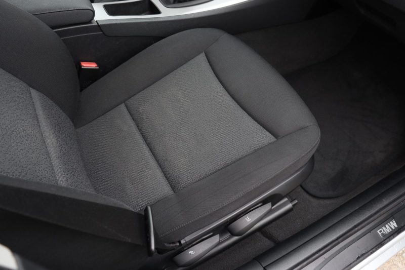 BMW SERIE 3 E90 320D 177CH CONFORT 