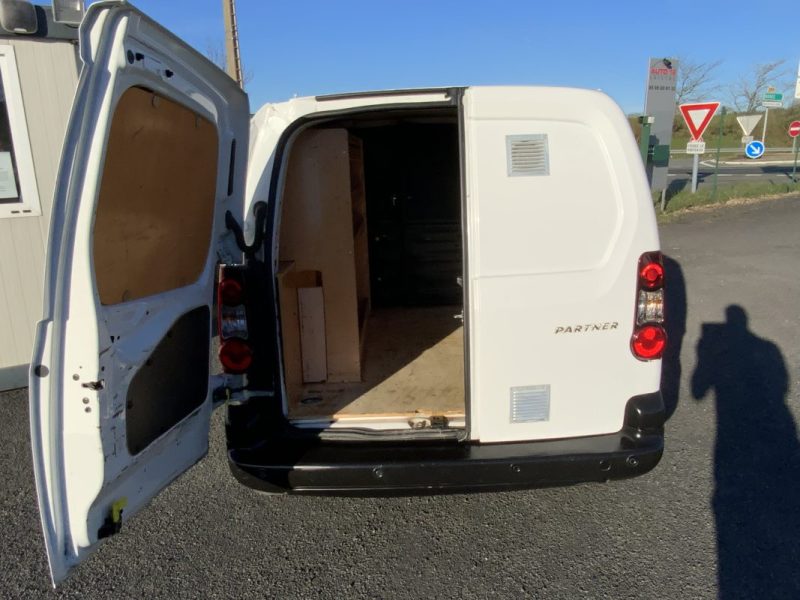 PEUGEOT PARTNER 1.6 BLUEHDI 100 CV ACTIVE 2017 * CAMÉRA DE RECUL + BOITE AUTOMATIQUE